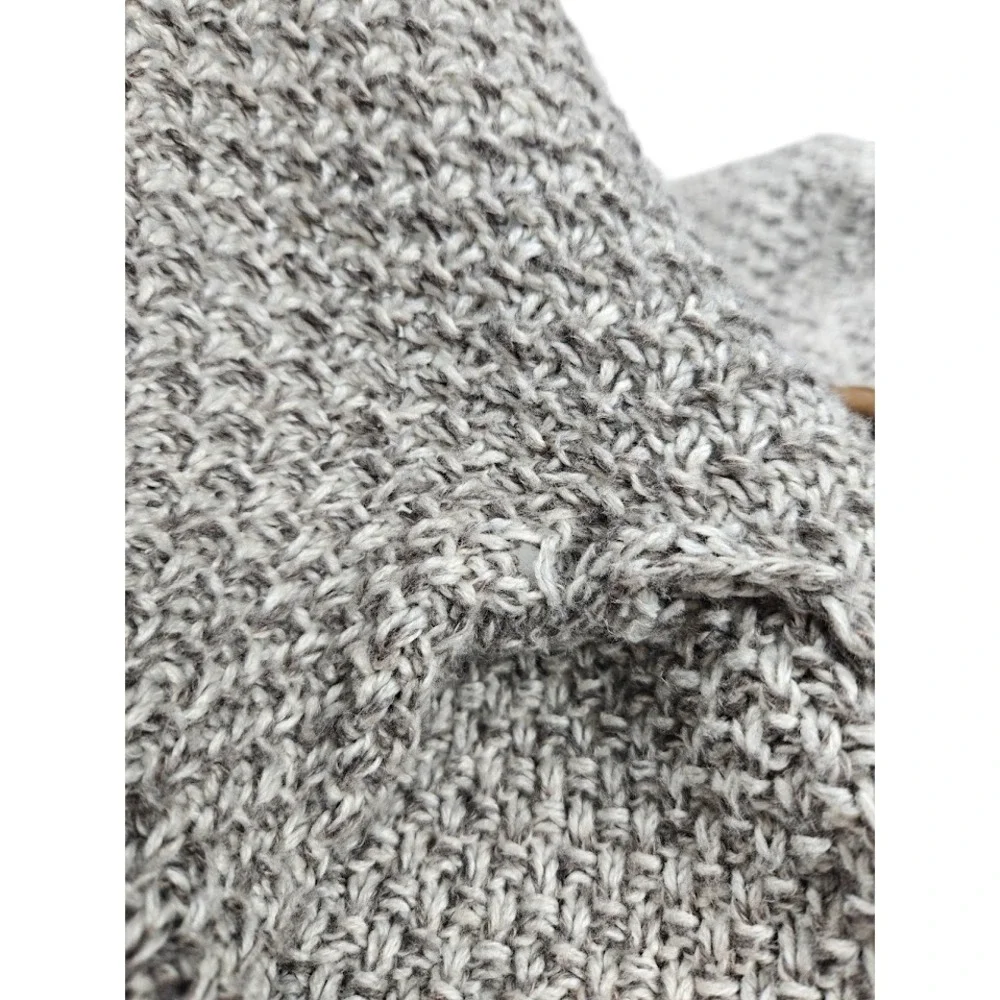 Abercrombie & Fitch Sweater Womens Size XS‎ Gray Knit Preppy Cottagecore Hoodie